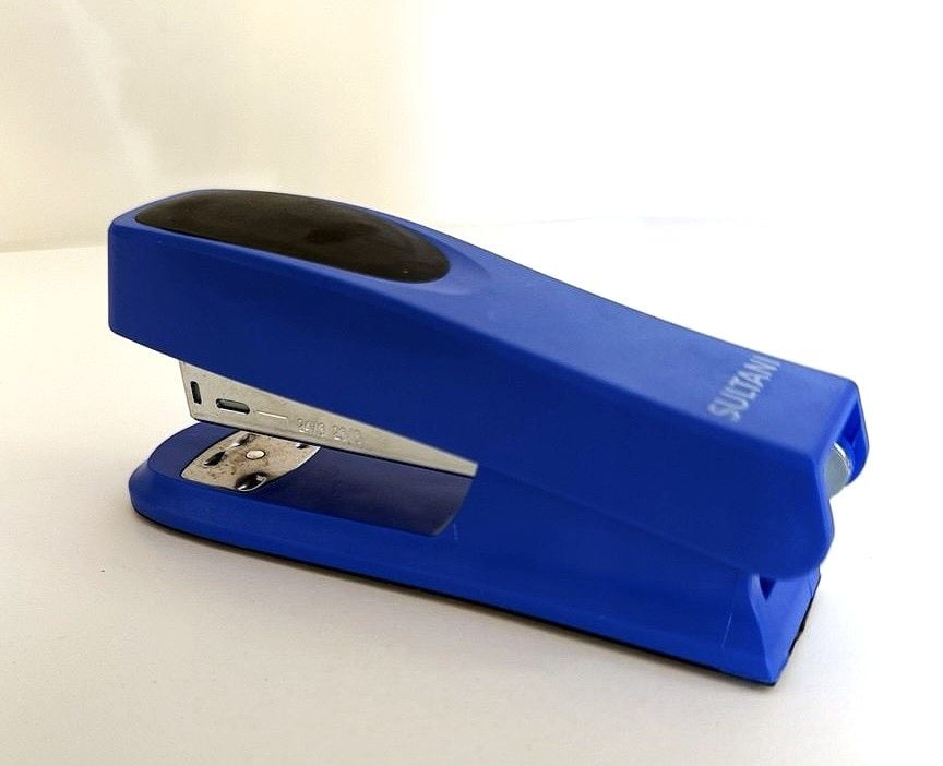 Степлер № 24 до 20 арк зшиву синій ST-6923 SULTANI