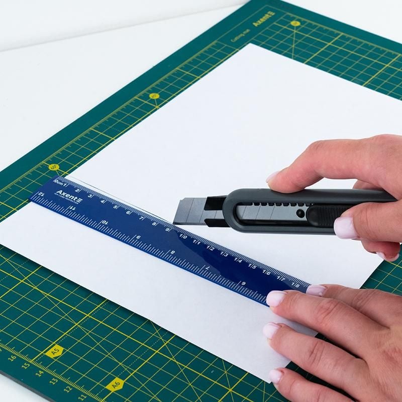 Ніж канцелярський 18 мм металеві направляючі, автофіксатор, чорний 6606 Axent