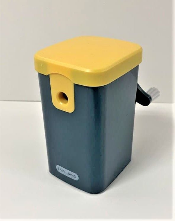 Чинка механічна асорті кольорів (12 шт/уп) LH-0069 AIHAO