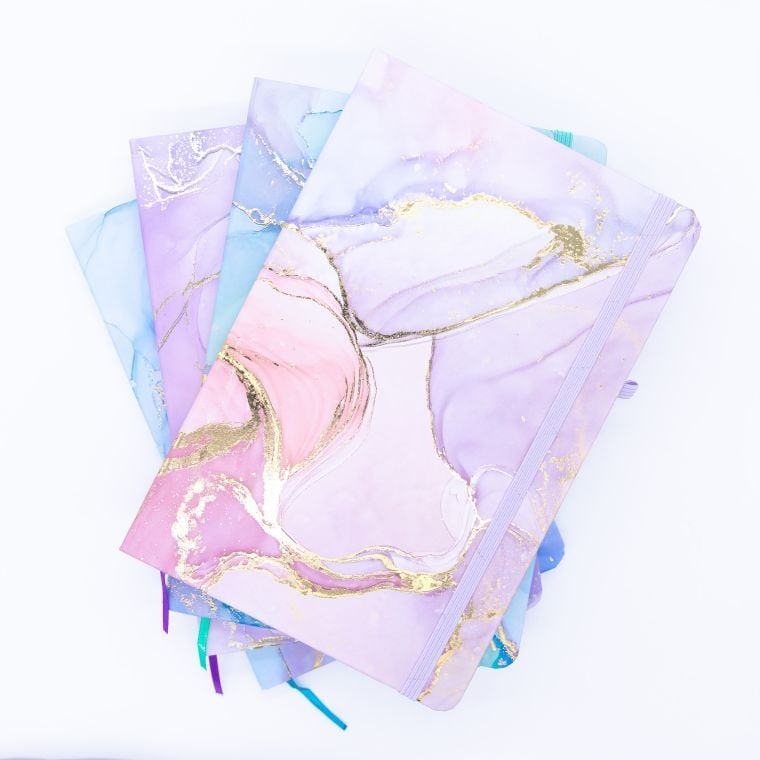 Блокнот на гумці А5 13,6*20,8 см 80 арк тверда обкл Stone (16 шт/уп) 761223ML MALEVARO