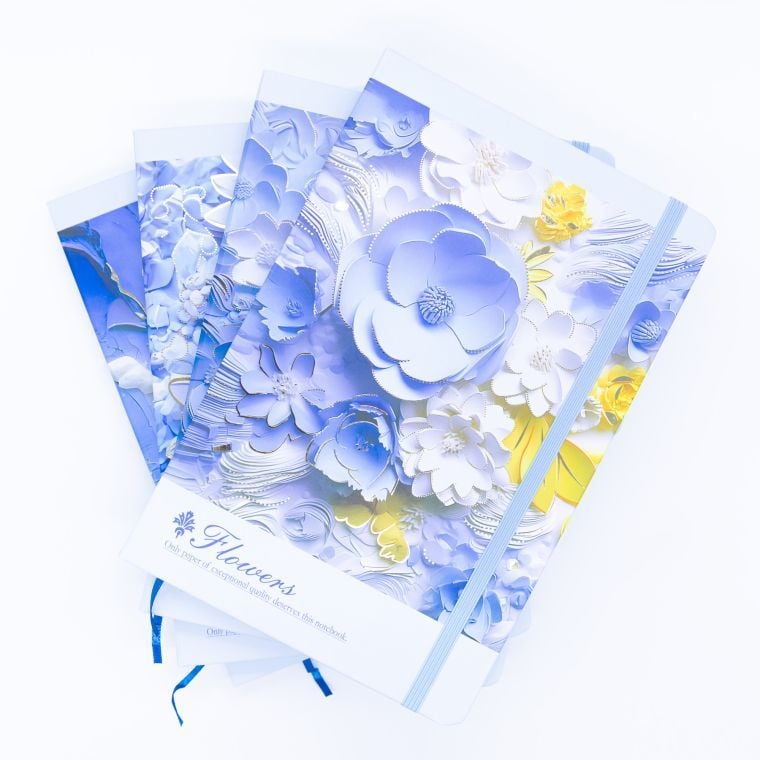 Блокнот на гумці А5 13,6*20,8 см 80 арк тверда обкл Flowers 3D (16 шт/уп) 761384ML MALEVARO